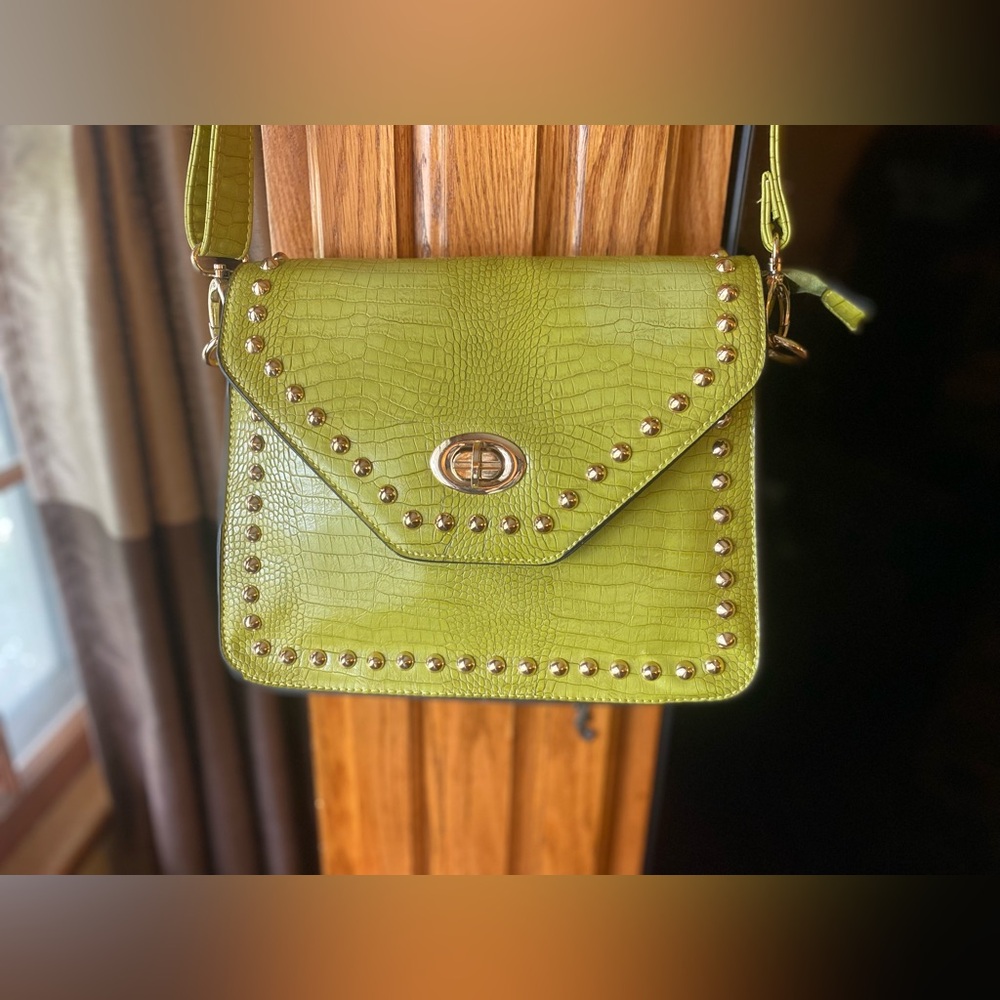 NWOT Charming Charlie Green Crocodile Crossbody Satchel Purse with Studs